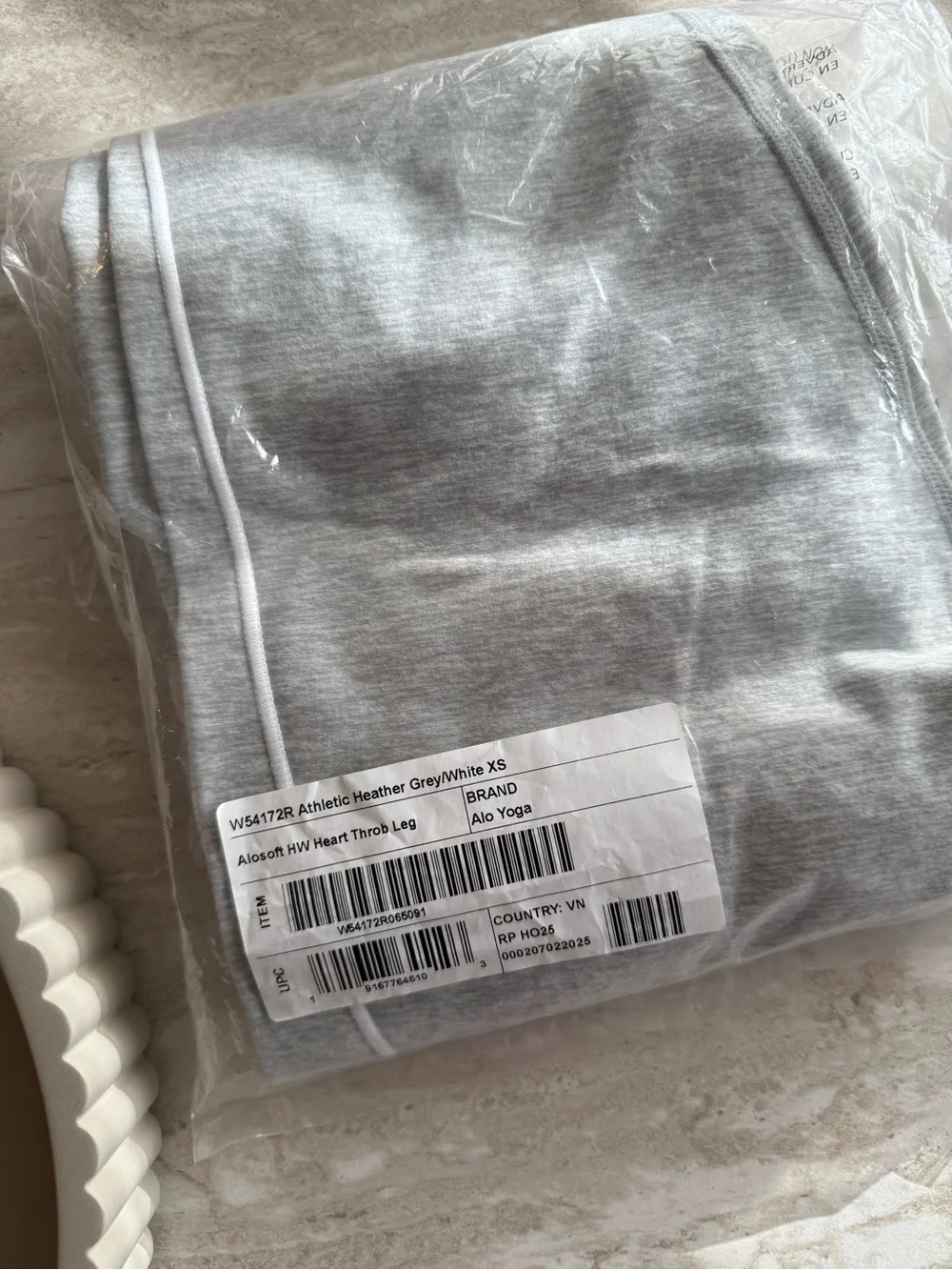 NWT ALO Alosoft High-Waist Heart Throb Legging